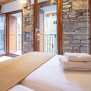 Aristondo Boutique Pentsioa Affittacamere Getaria